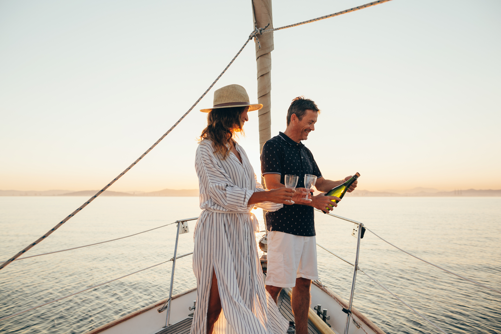 RF_Stocksy_txp2764baa9zkZ300_Medium_1460502-1